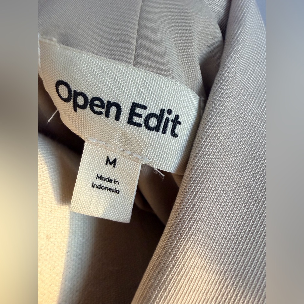 Women’s Classic Single-Button Blazer - image 4